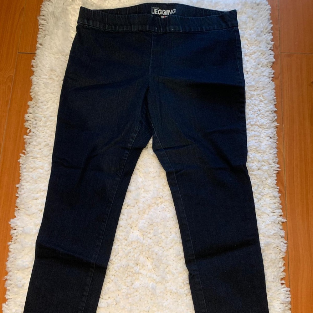 New York & Company Low Rise Leggings